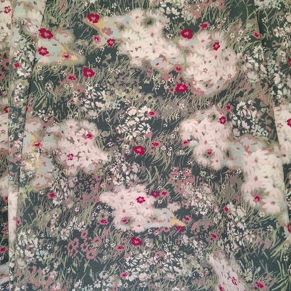 LC Lauren Conrad X Disney Bambi Pink and Green Floral A-Line Midi Skirt Sz XS - Picture 2 of 8